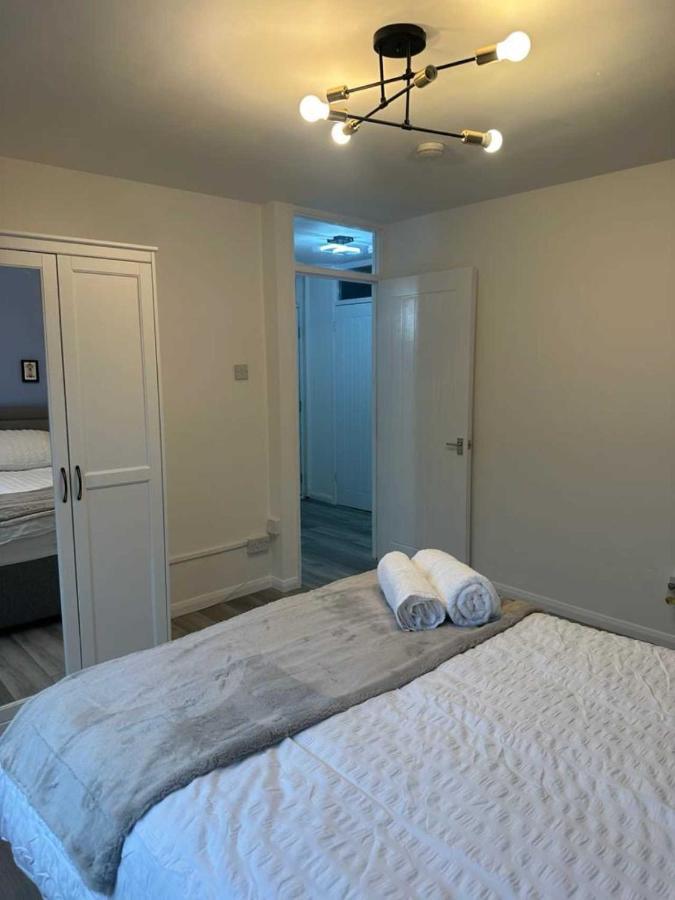 Stylish Apartment At Carlton Grove London Exterior photo
